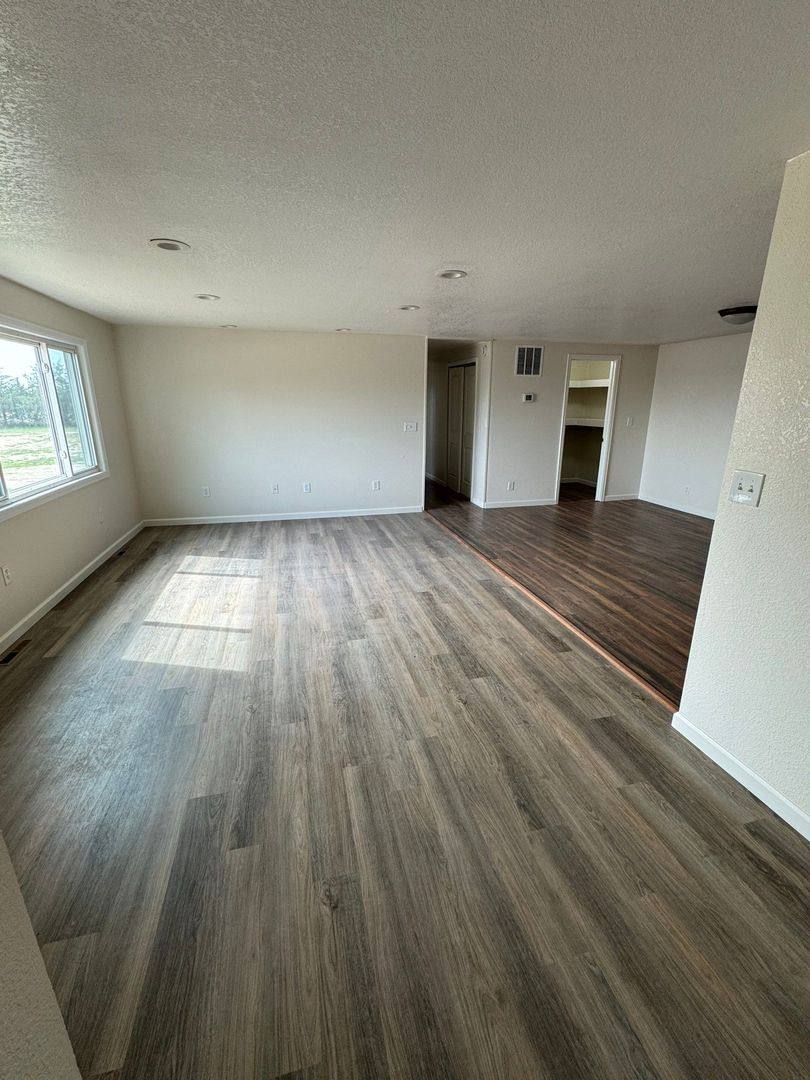 House for rent at 17252 County Rd, Sterling, CO 80751