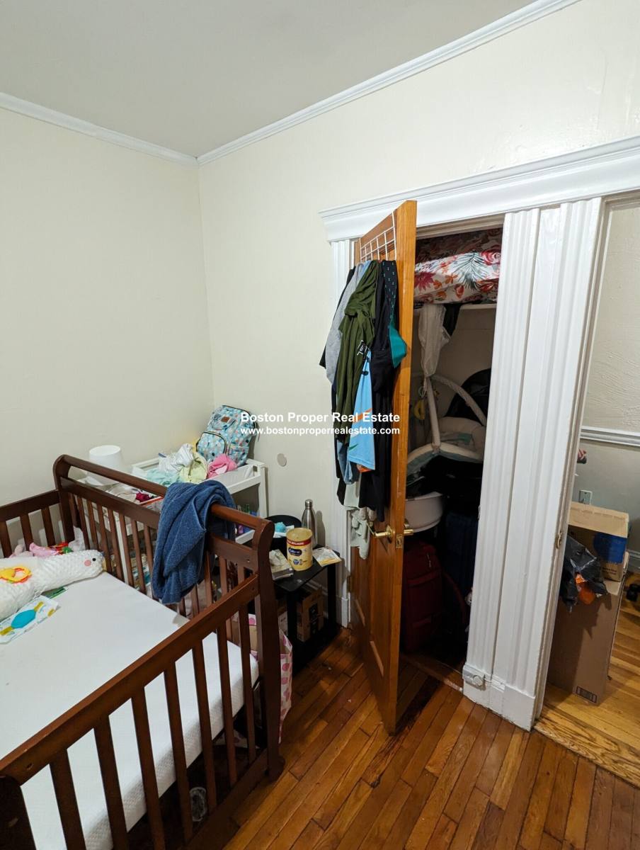 Apartment for rent at 364 Riverway St #6, Boston, MA 02115