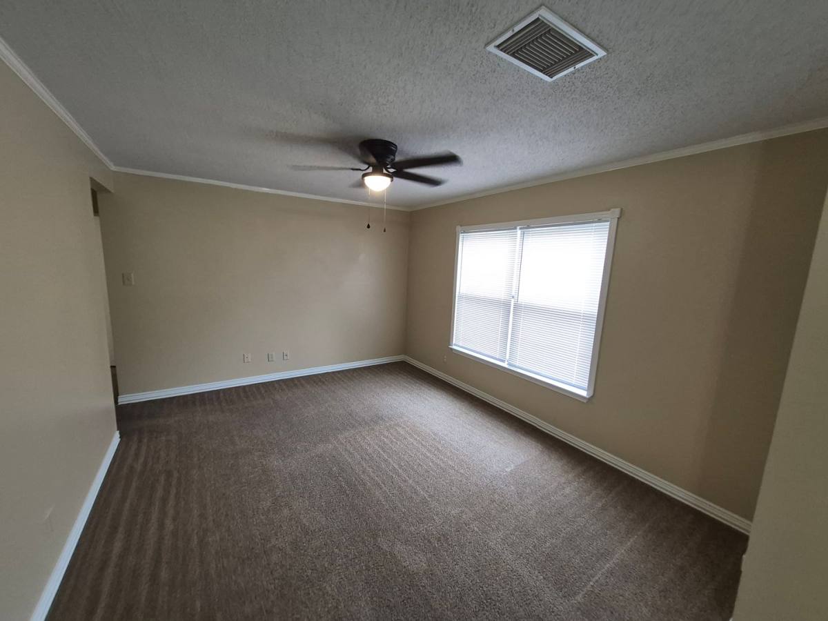 House for rent at 8007 Chestnut Bluff Dr, Converse, TX 78109