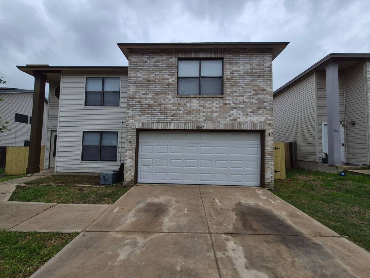 House for rent at 8007 Chestnut Bluff Dr, Converse, TX 78109
