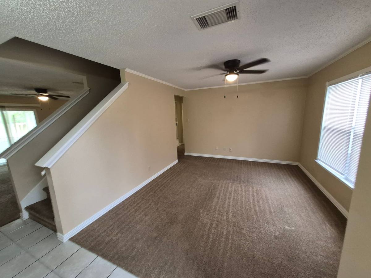 House for rent at 8007 Chestnut Bluff Dr, Converse, TX 78109
