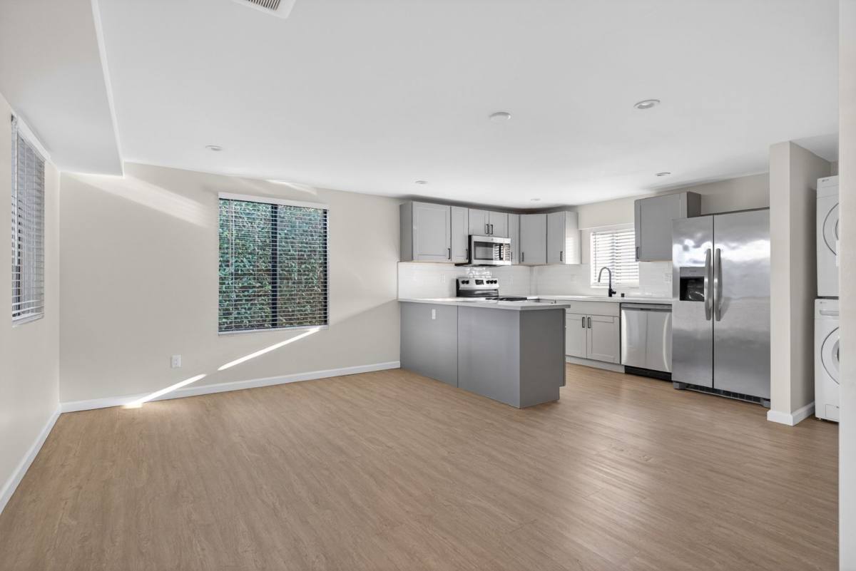 Apartment for rent at 1751 Cabrillo Ave, Torrance, CA 90501