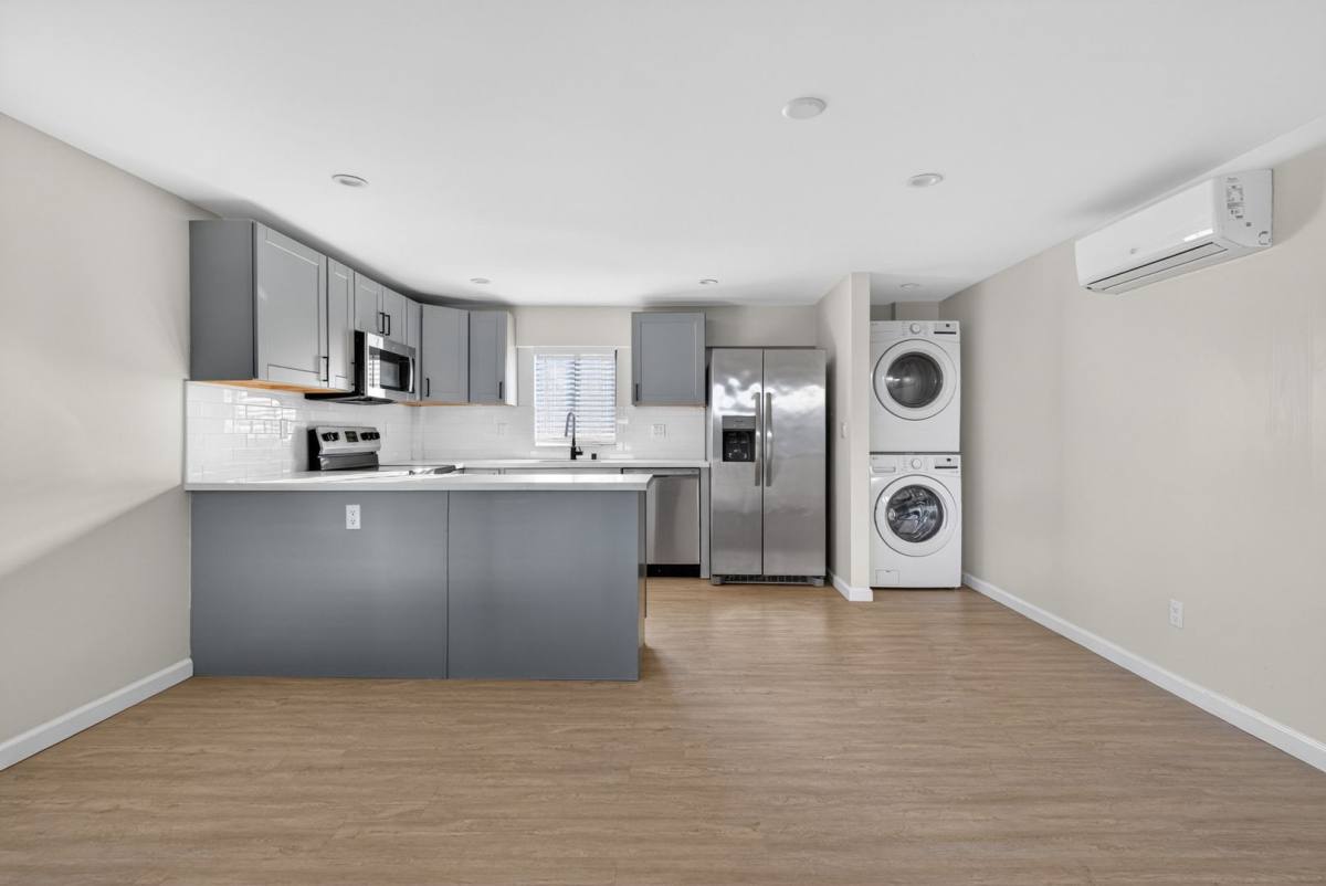 Apartment for rent at 1751 Cabrillo Ave, Torrance, CA 90501
