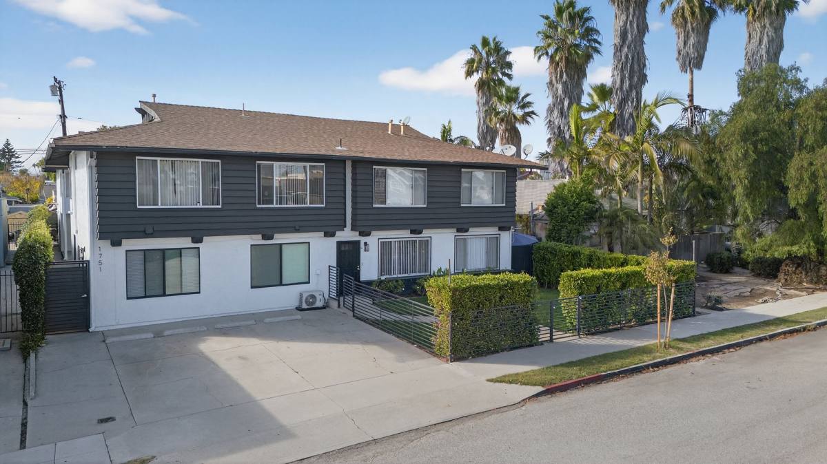 Apartment for rent at 1751 Cabrillo Ave, Torrance, CA 90501