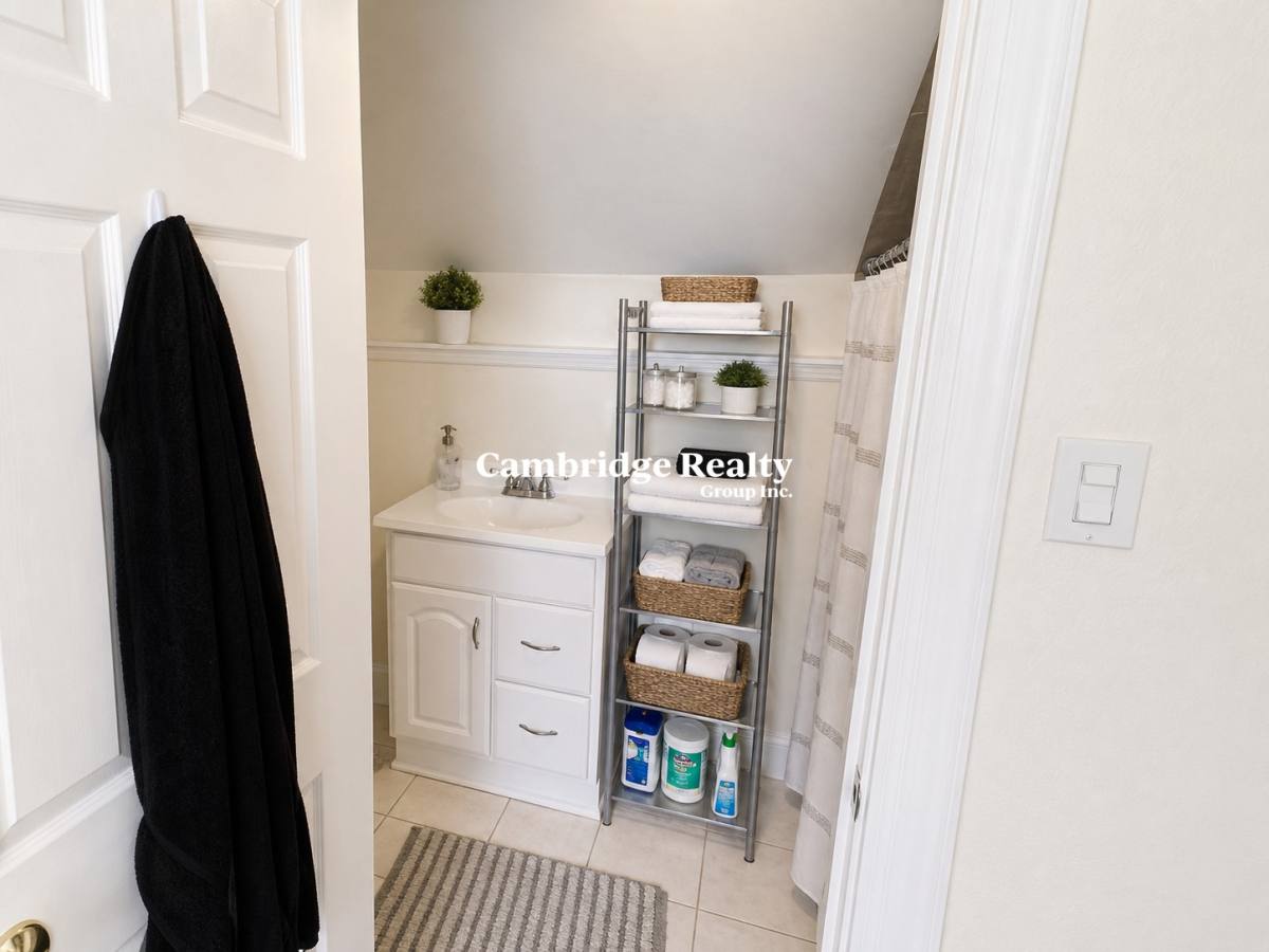 House for rent at 6 Lincoln Ave #T, Somerville, MA 02145