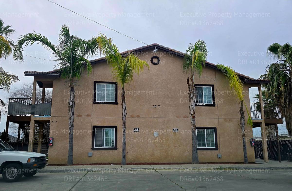 Apartment for rent at 3017 Potomac Ave, Bakersfield, CA 93307