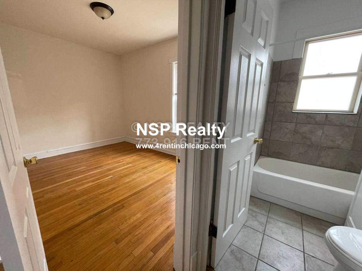 Apartment for rent at 6345 N Magnolia #I1, Chicago, IL 60660