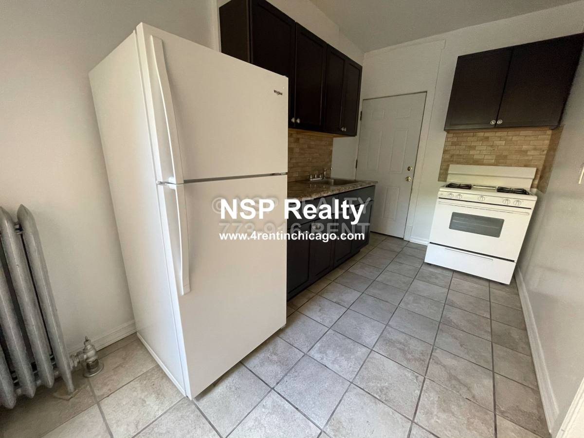 Apartment for rent at 6345 N Magnolia #I1, Chicago, IL 60660