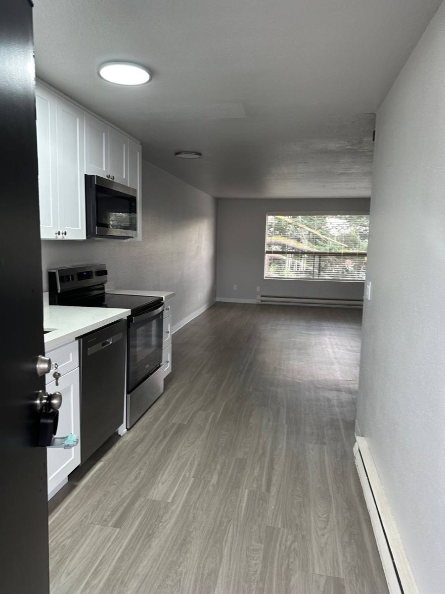 Apartment for rent at 15325 6th Ave SW, Seattle, WA 98166