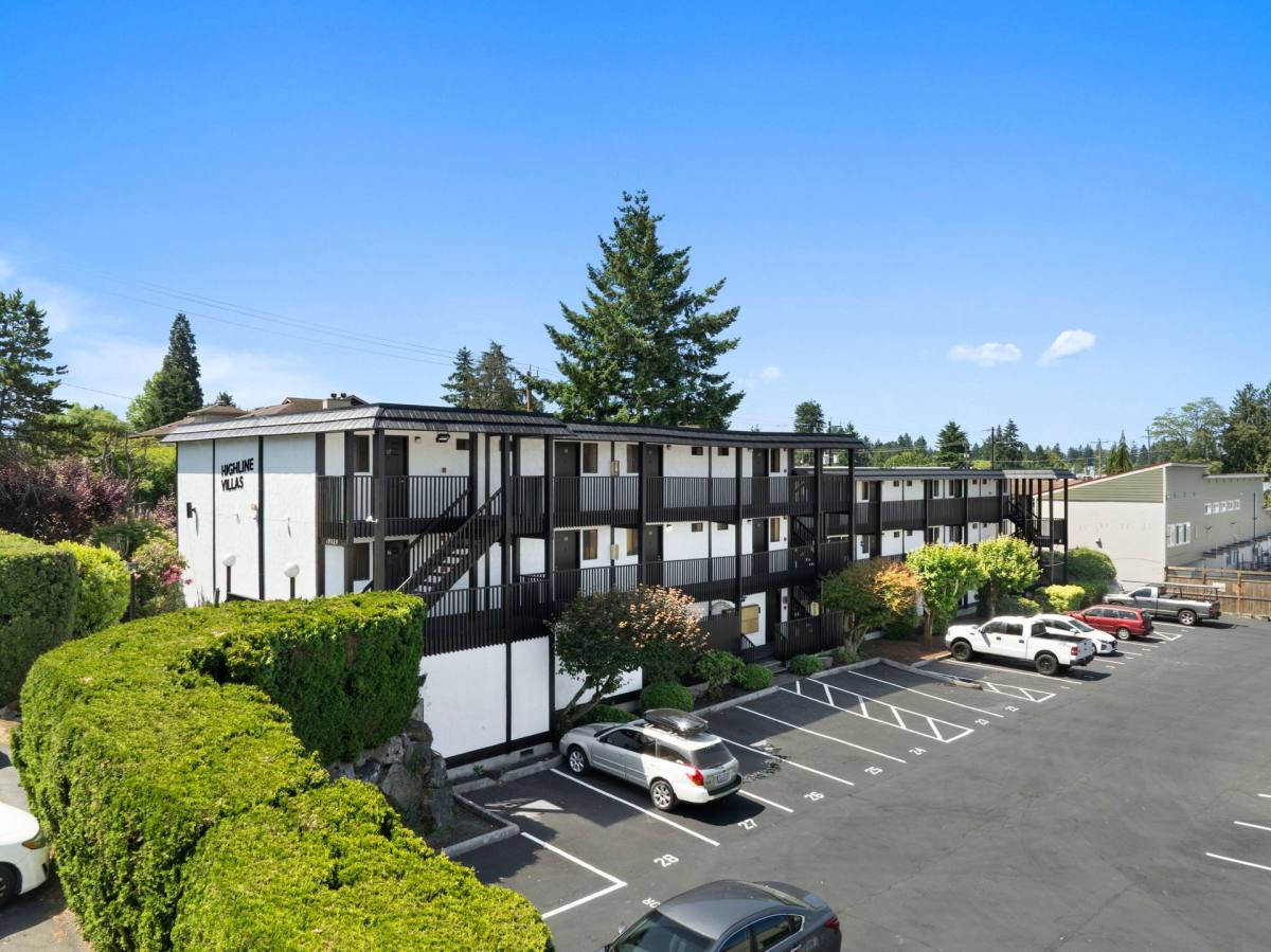 Apartment for rent at 15325 6th Ave SW, Seattle, WA 98166
