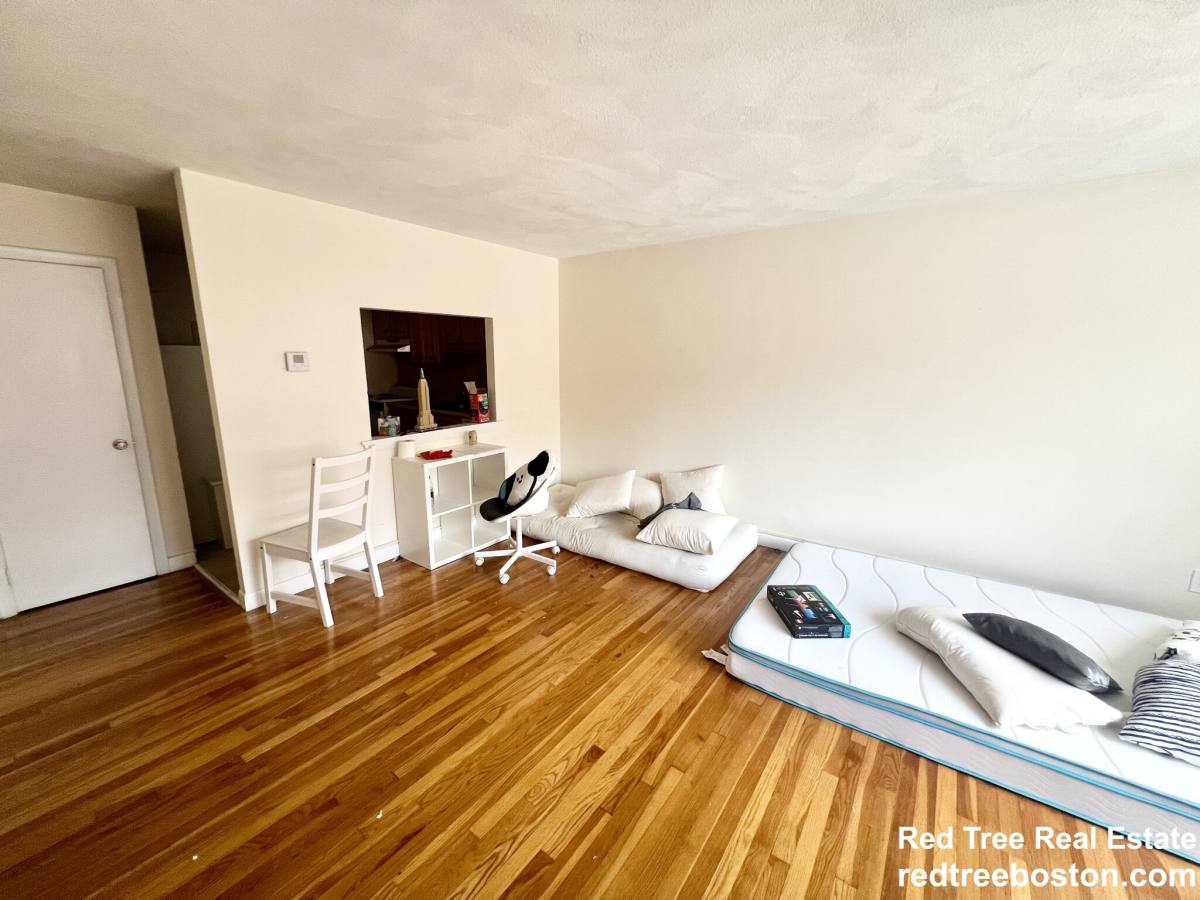 Apartment for rent at 84 Gardner St #21, Allston, MA 02134