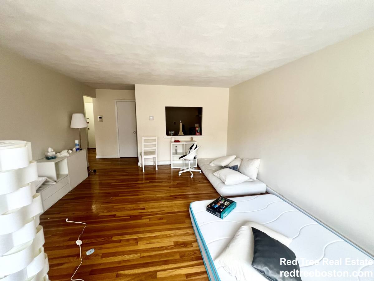 Apartment for rent at 84 Gardner St #21, Allston, MA 02134