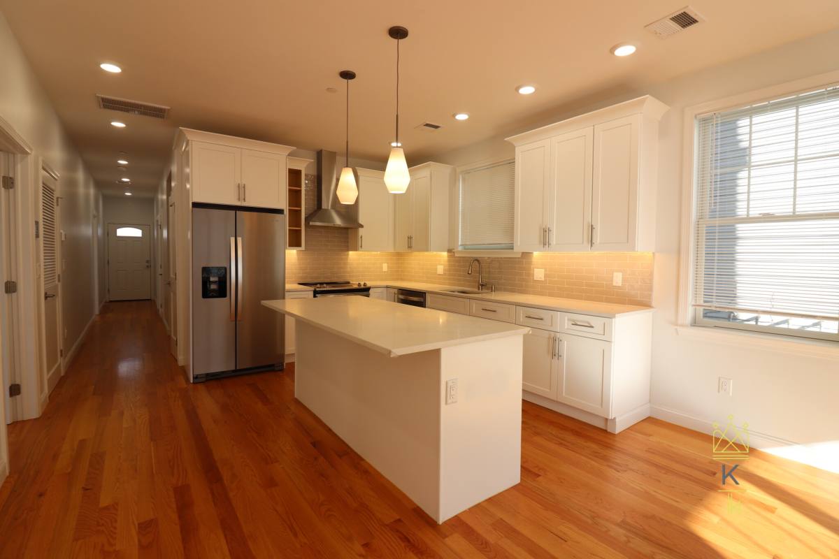 Apartment for rent at 81 Ballou Ave #1, Dorchester Center, MA 02124