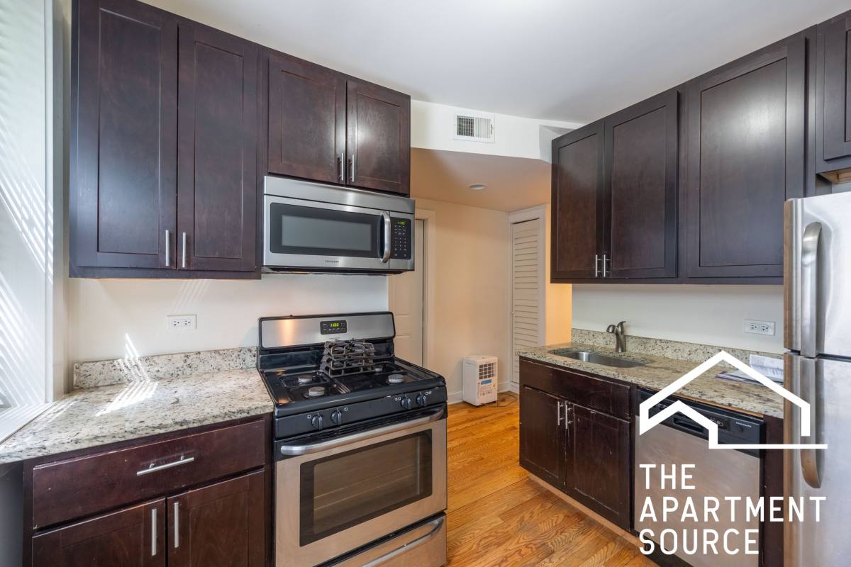 Apartment for rent at 40365 N Ashland Ave #GDS, Chicago, IL 60613