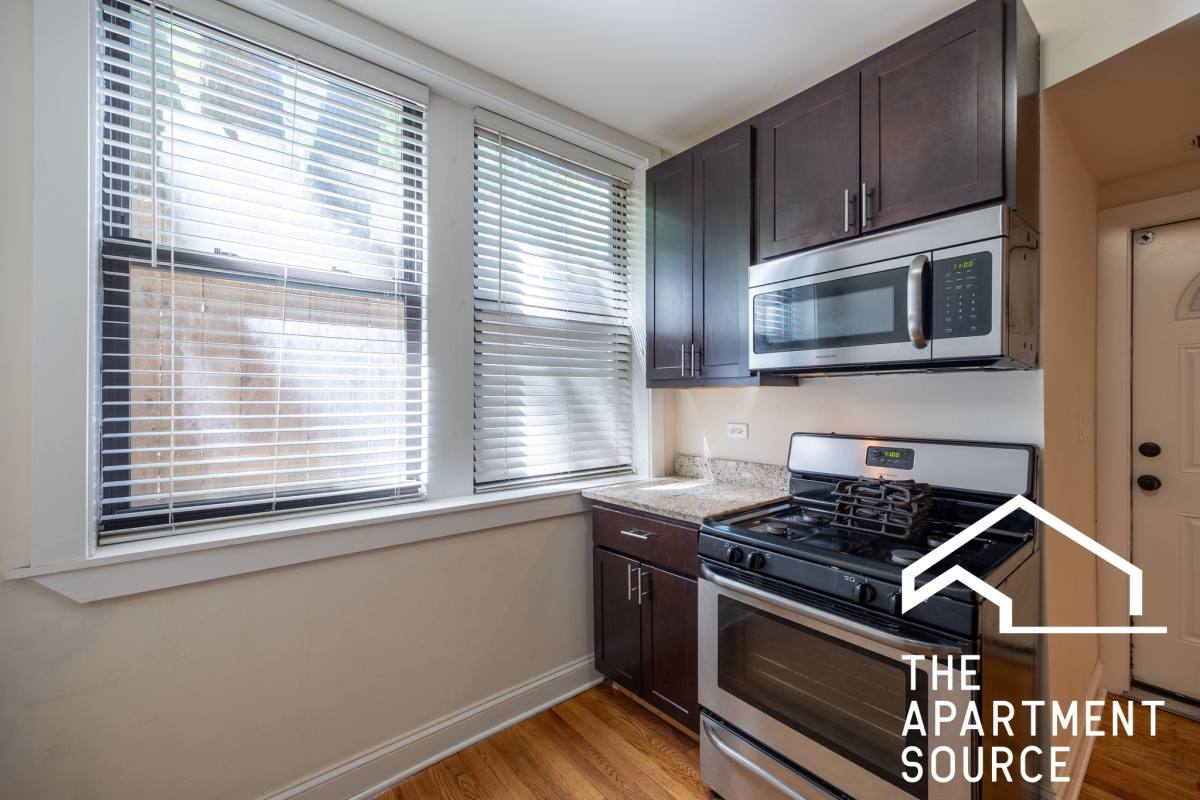 Apartment for rent at 40365 N Ashland Ave #GDS, Chicago, IL 60613