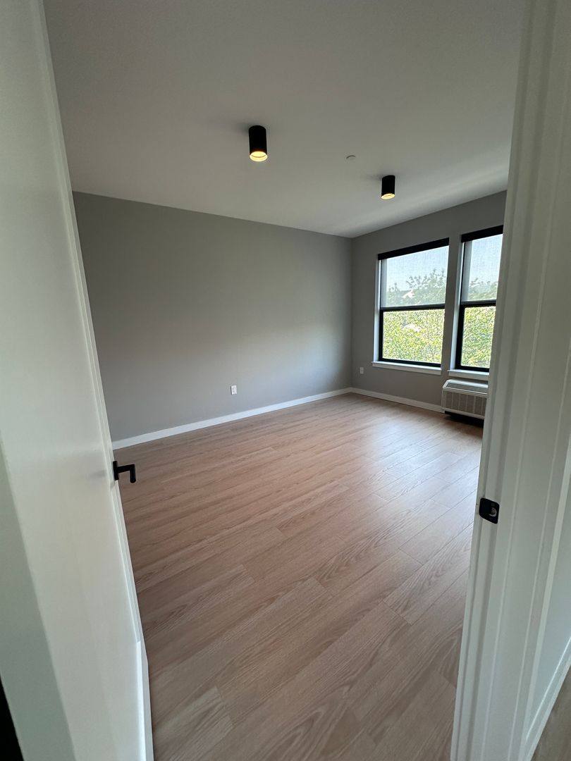 Apartment for rent at 147 Bloomfield Ave, Montclair, NJ 07042