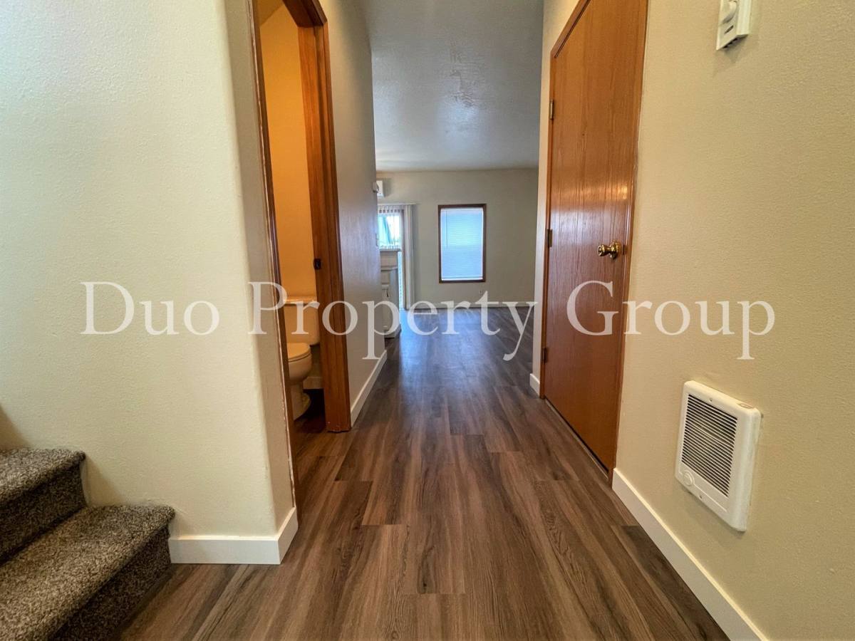 Apartment for rent at 603-611, 613, 615, 617 S, Springfield, OR 97478