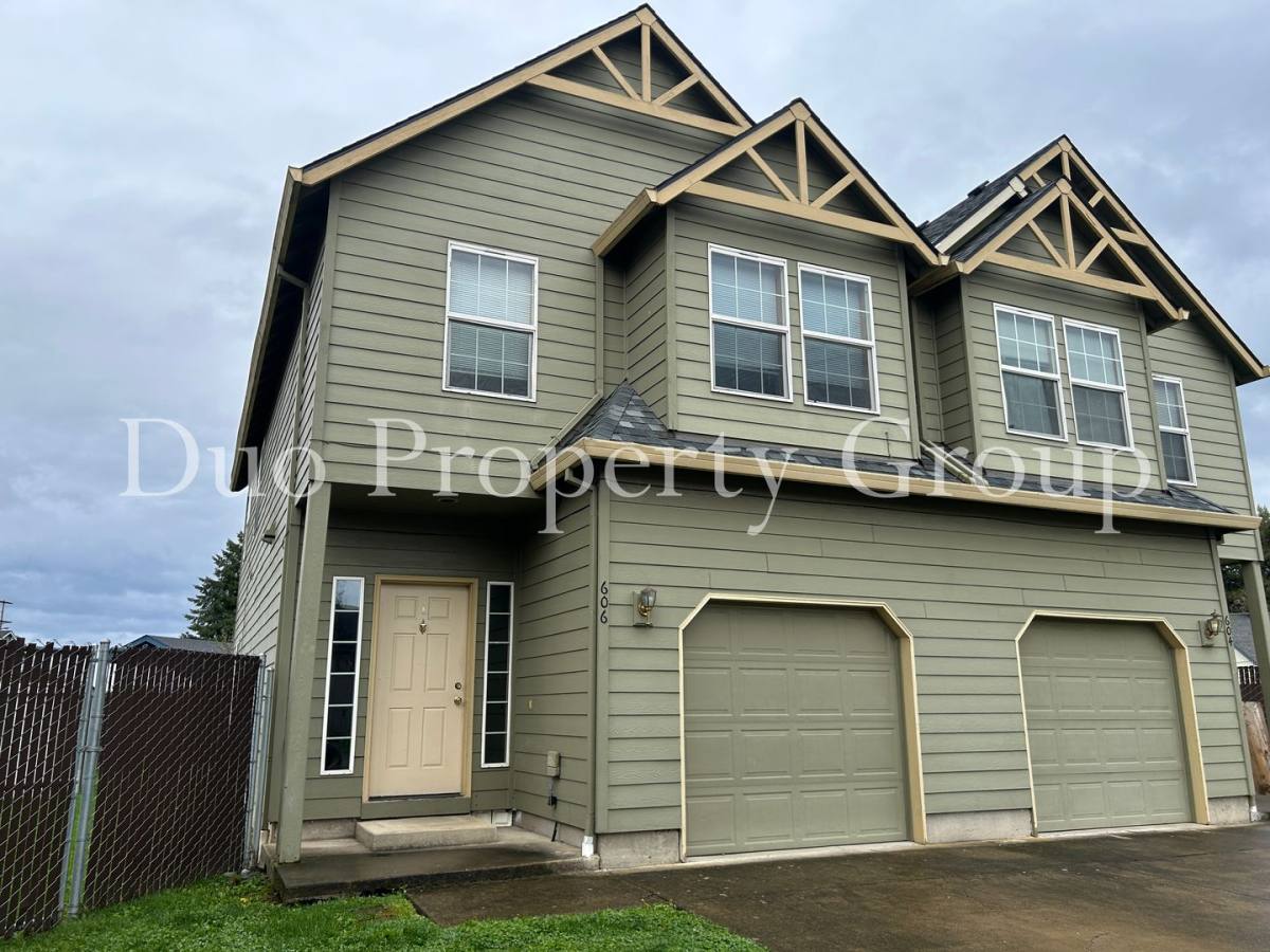 Apartment for rent at 603-611, 613, 615, 617 S, Springfield, OR 97478
