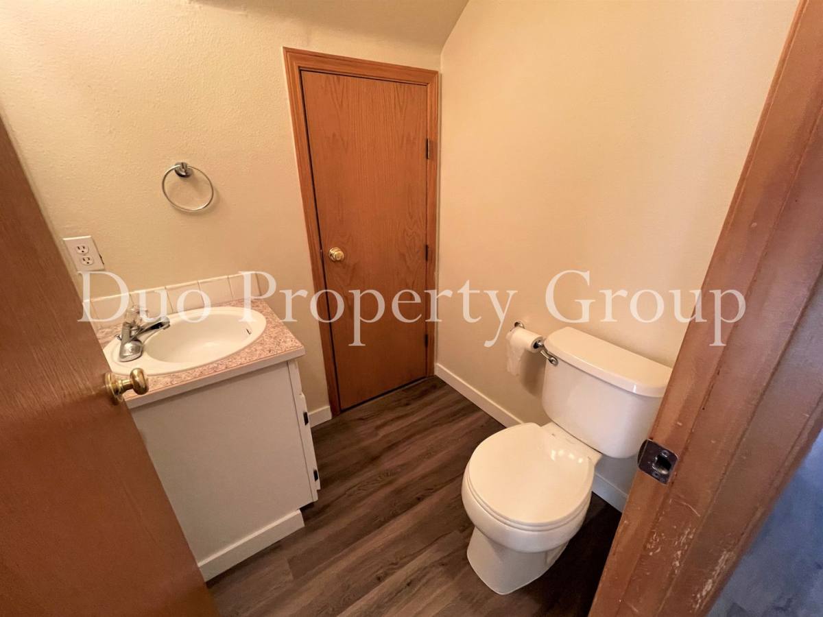 Apartment for rent at 603-611, 613, 615, 617 S, Springfield, OR 97478