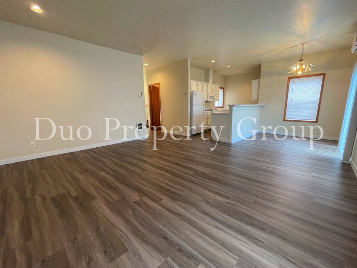Apartment for rent at 603-611, 613, 615, 617 S, Springfield, OR 97478