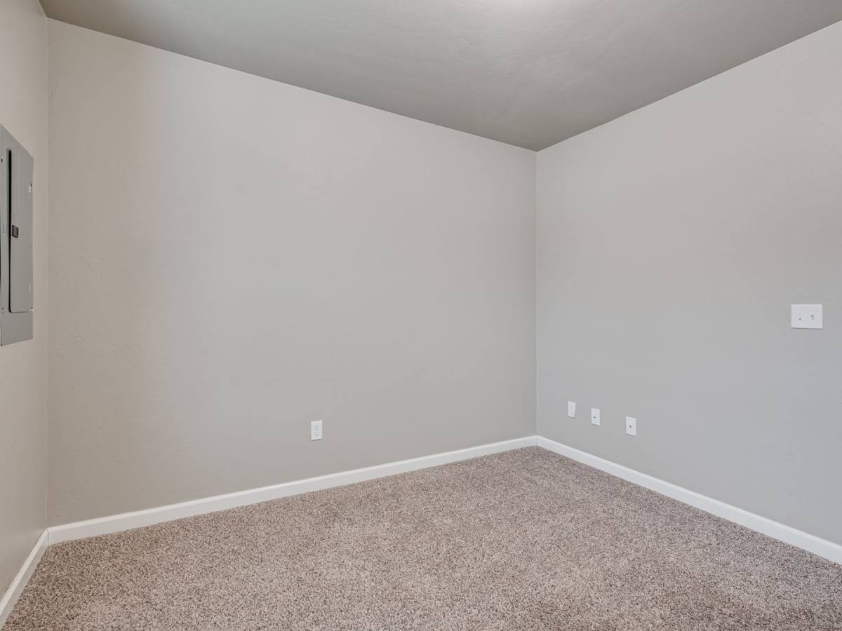 Apartment for rent at 5721 Campbell Creek, Oklahoma City, OK 73179