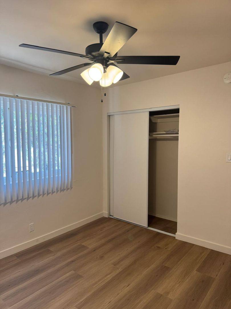 Apartment for rent at 11207 S Prairie Ave, Inglewood, CA 90303