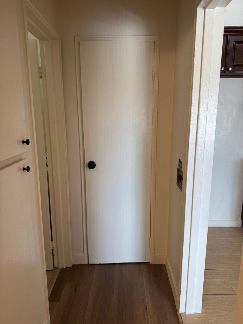 Apartment for rent at 11207 S Prairie Ave, Inglewood, CA 90303