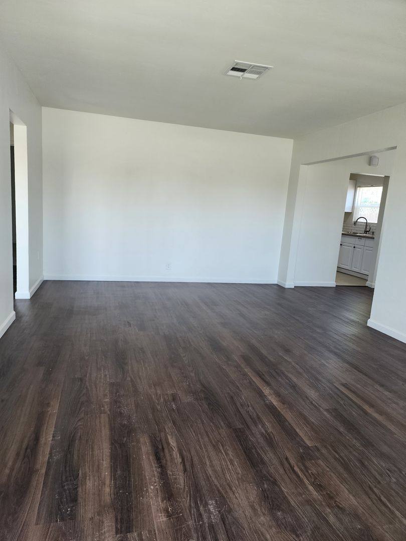 House for rent at 2309 Manor St, Bakersfield, CA 93308