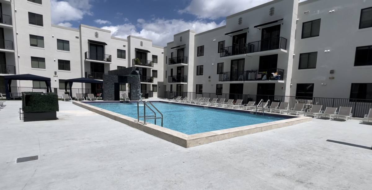 Apartment for rent at 1537 SW 70th Ave #421, Miami, FL 33144
