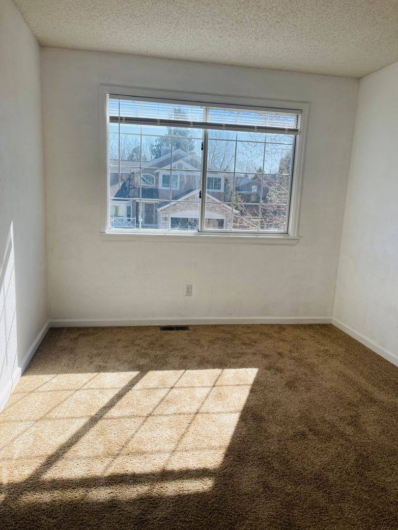 House for rent at 5361 S Dunkirk Way, Aurora, CO 80015
