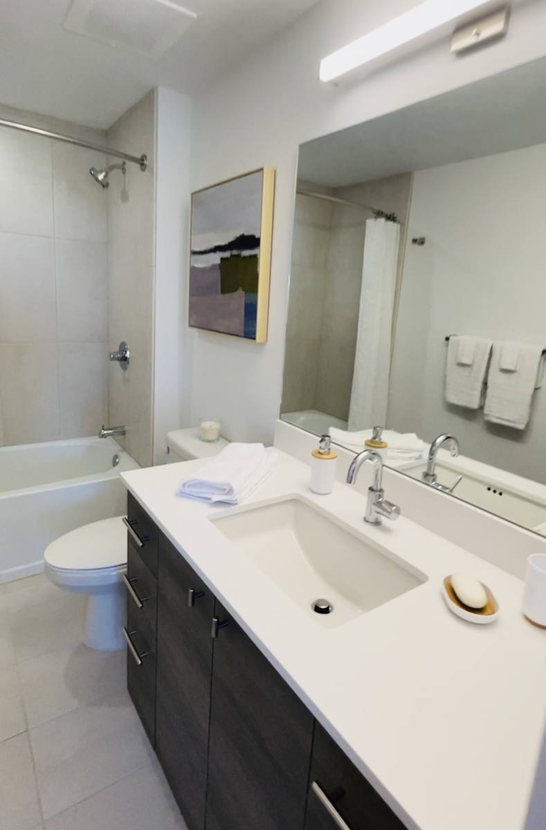 Apartment for rent at 1465 NE 118th St #802, Miami, FL 33161
