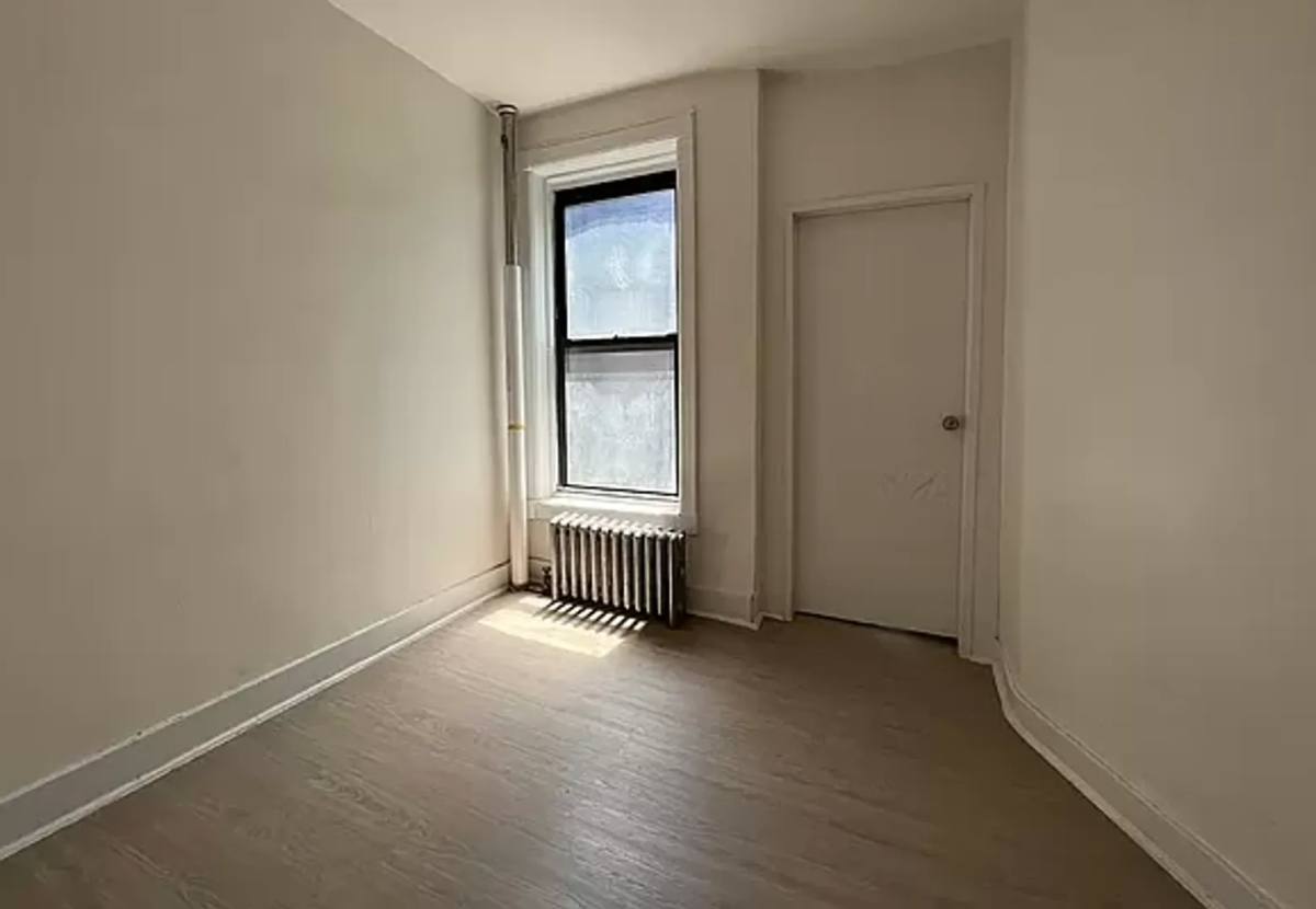 Apartment for rent at 169 E 105th St, New York, NY 10029