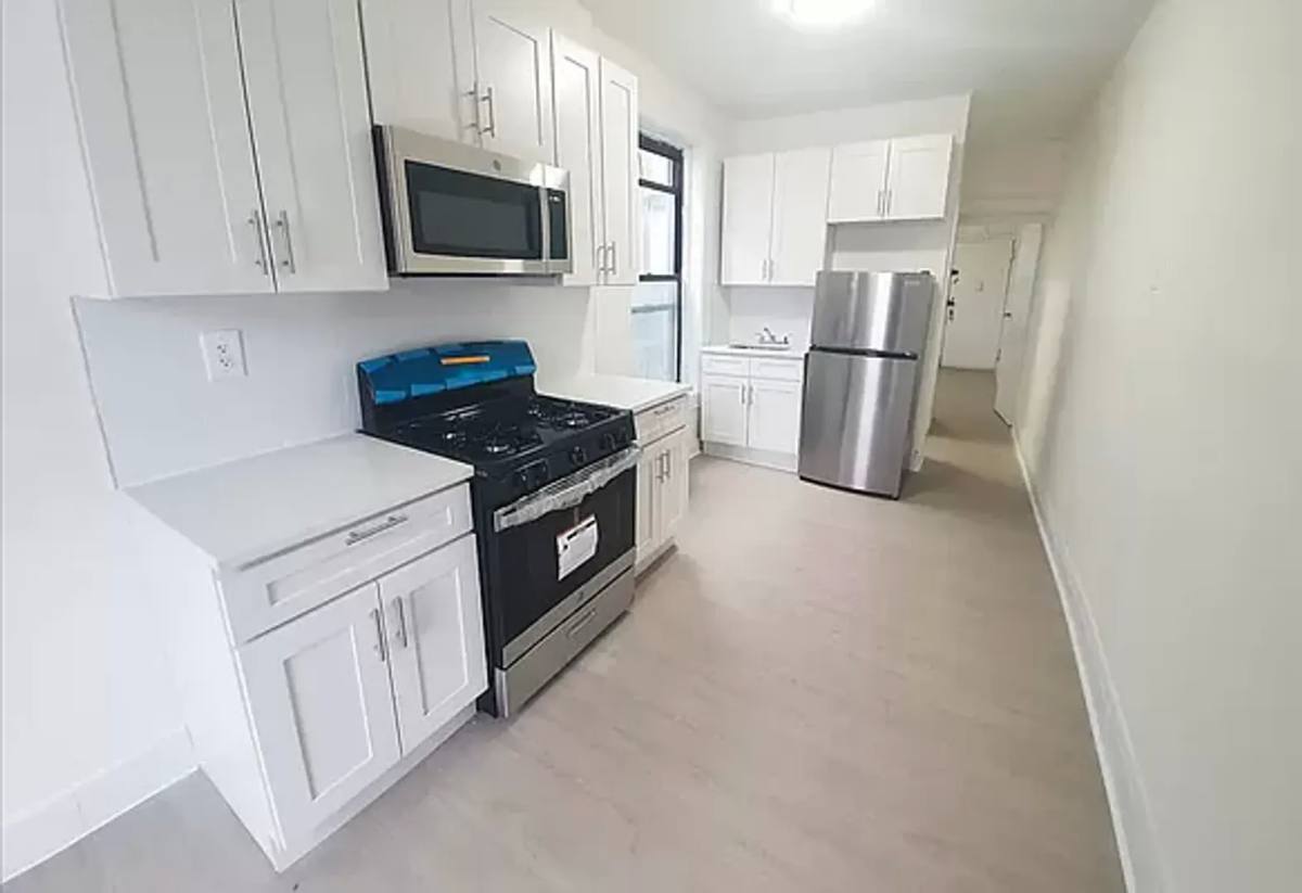 Apartment for rent at 169 E 105th St, New York, NY 10029