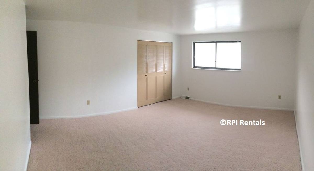 Townhouse for rent at 778 Locust Ridge Dr, Pittsburgh, PA 15209