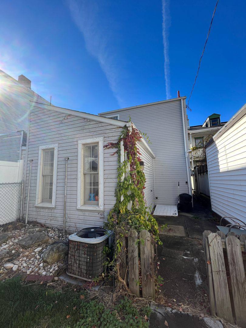 Apartment for rent at 138 S 24th St, Pittsburgh, PA 15203