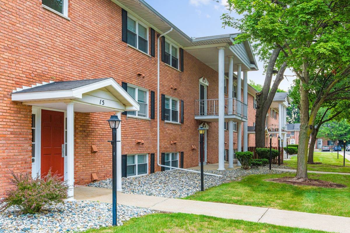 Apartment for rent at 612 Garrison Rd, Battle Creek, MI 49017