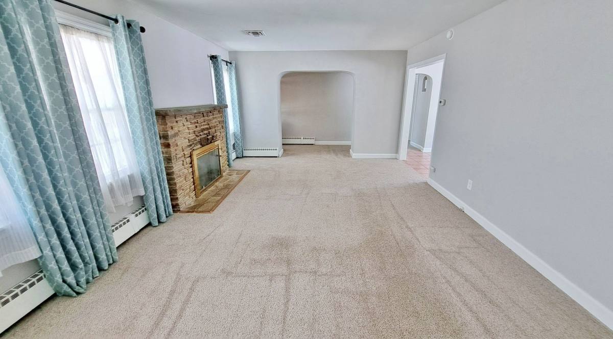 House for rent at 1170 Westminster Ave, Hanover, PA 17331