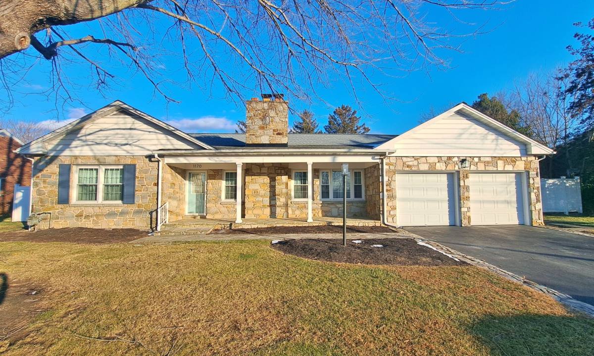 House for rent at 1170 Westminster Ave, Hanover, PA 17331