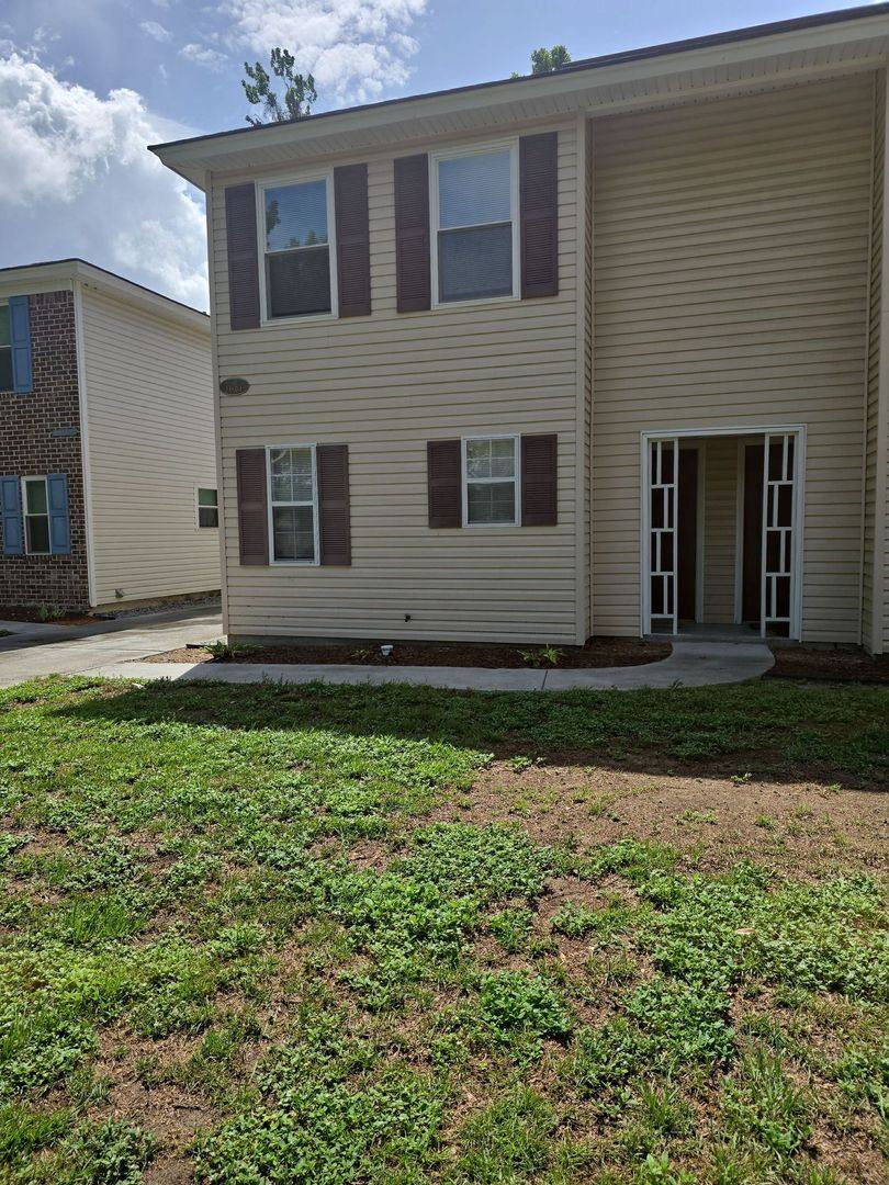 Townhouse for rent at 9810-A Whitfield Ave, Savannah, GA 31406