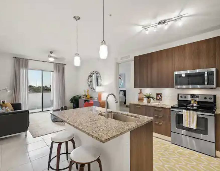 Apartment for rent at 7902 NW 36th St #705, Miami, FL 33166