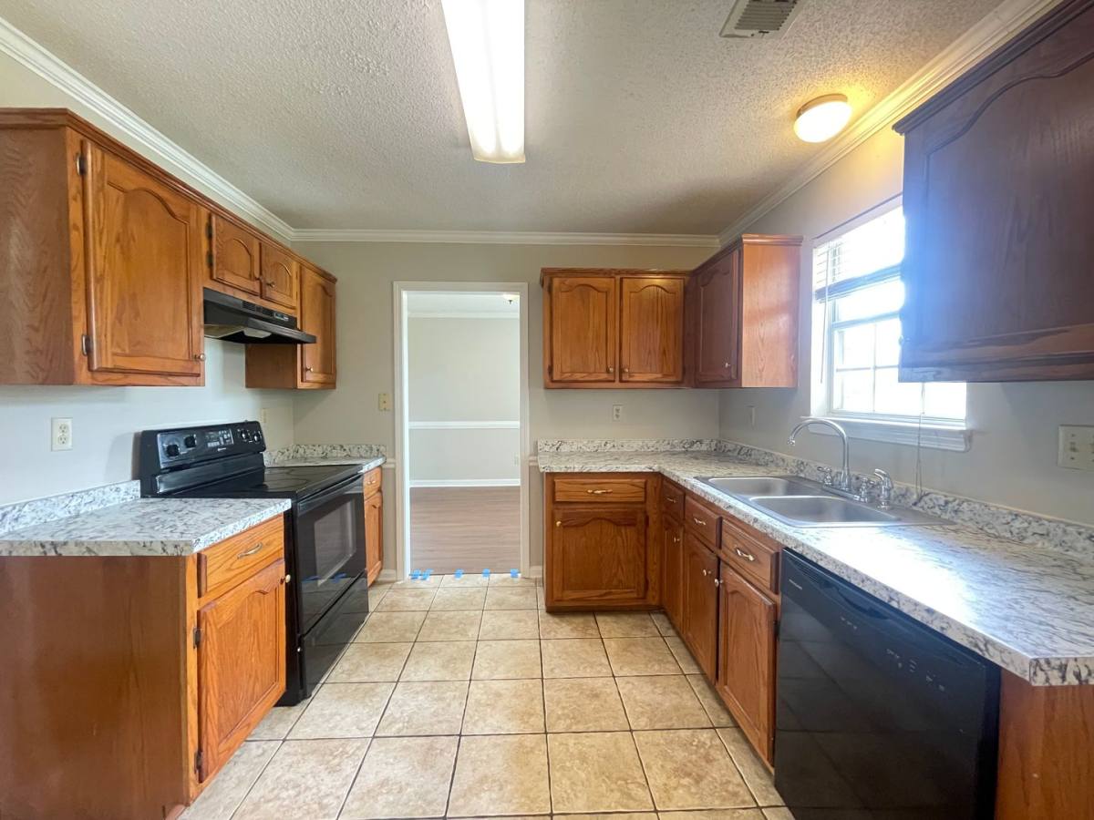 House for rent at 9083 Erie Cove, Olive Branch, MS 38654