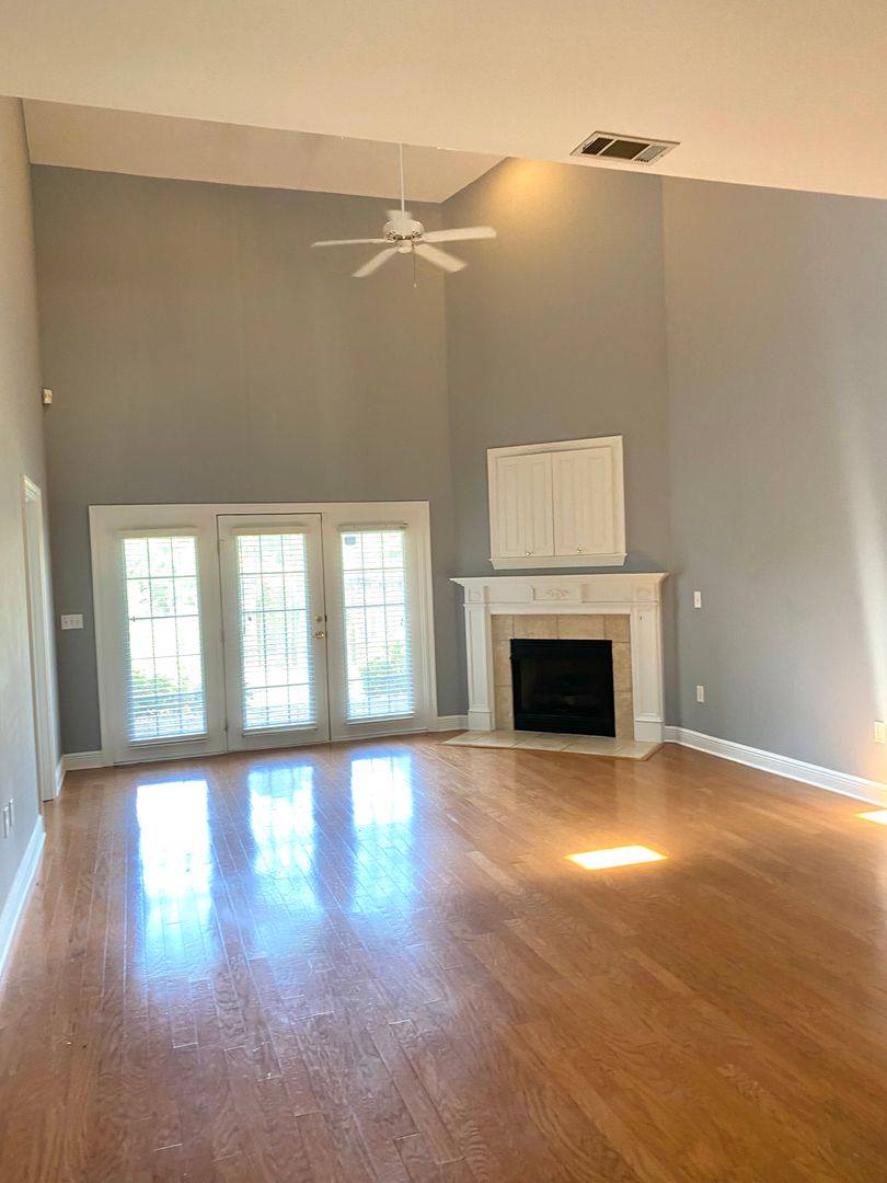 Townhouse for rent at 18 Charleston Circle, Brandon, MS 39047