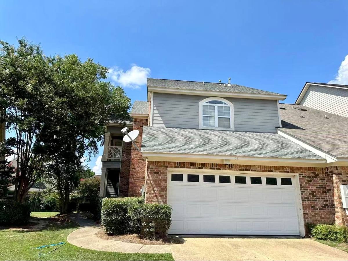 Townhouse for rent at 18 Charleston Circle, Brandon, MS 39047