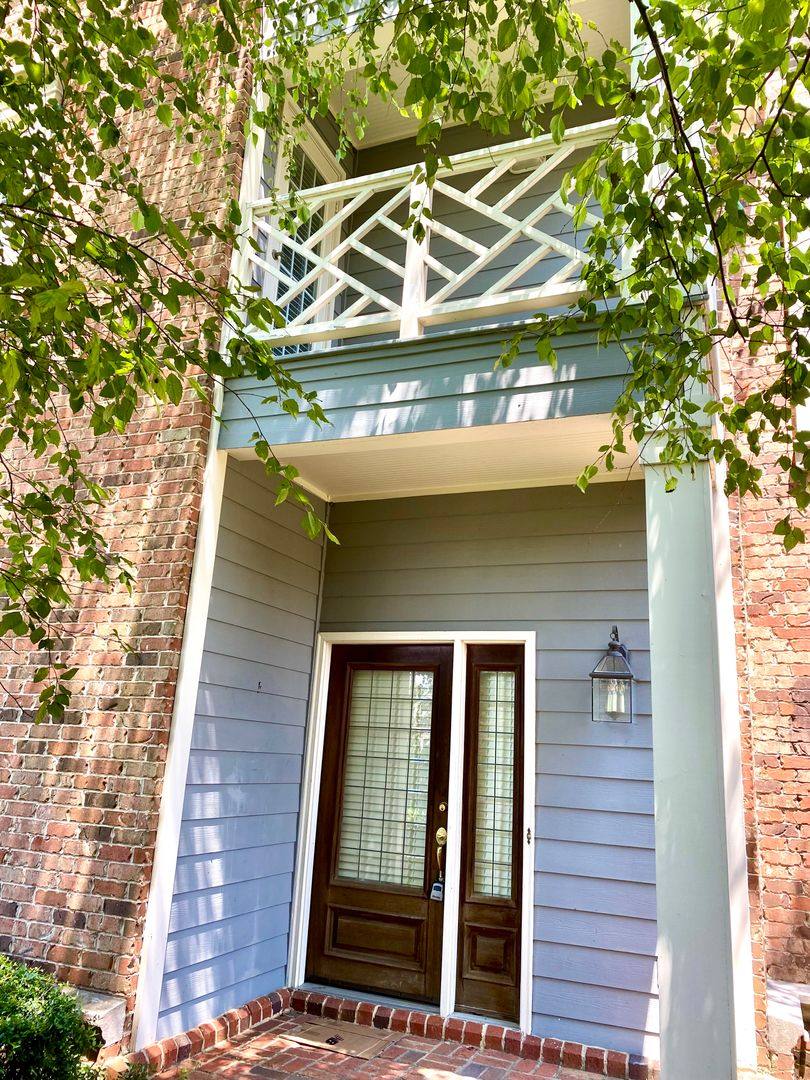Townhouse for rent at 18 Charleston Circle, Brandon, MS 39047