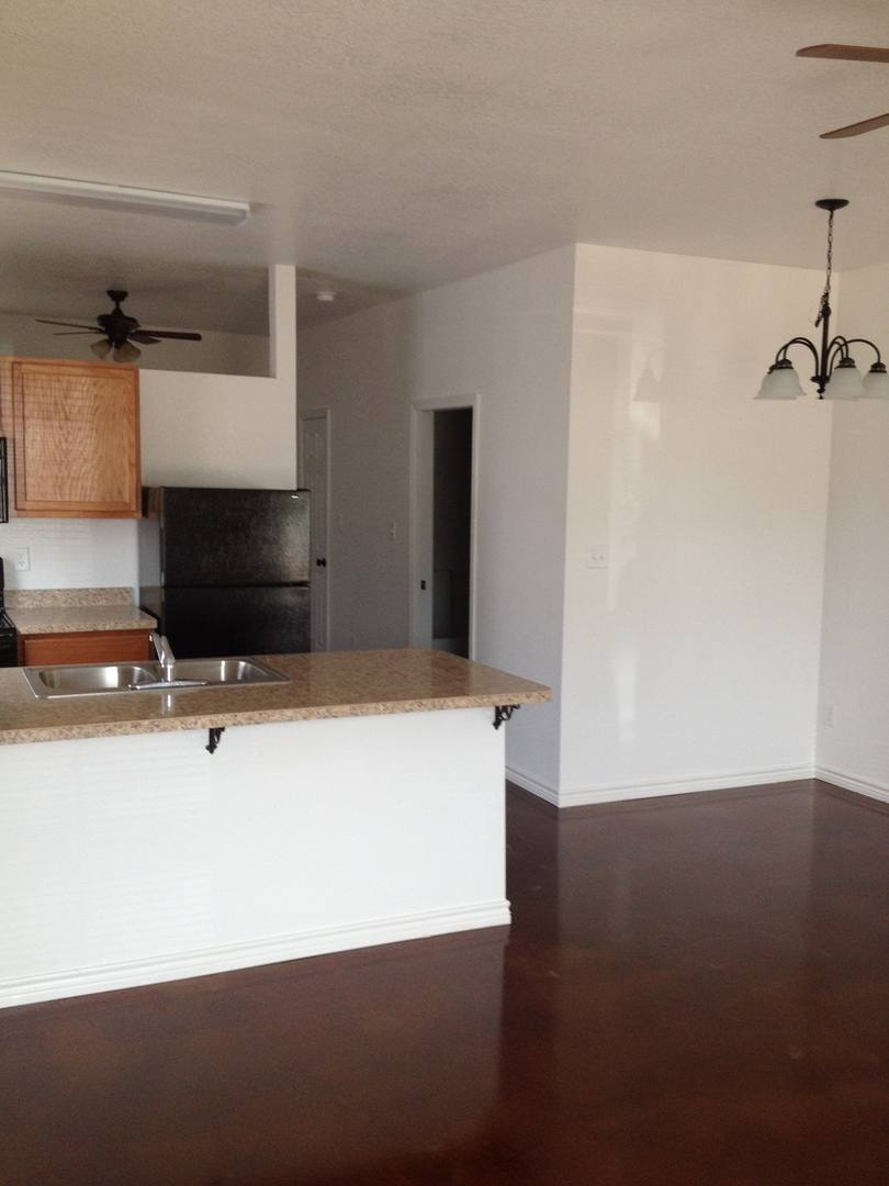 Apartment for rent at 8975-8987 Cr, Dublin, TX 76446
