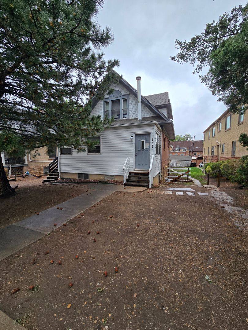 Apartment for rent at 1036 14th St, Boulder, CO 80302
