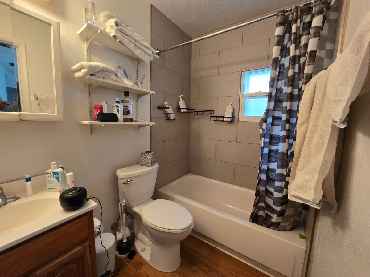 Apartment for rent at 1036 14th St, Boulder, CO 80302
