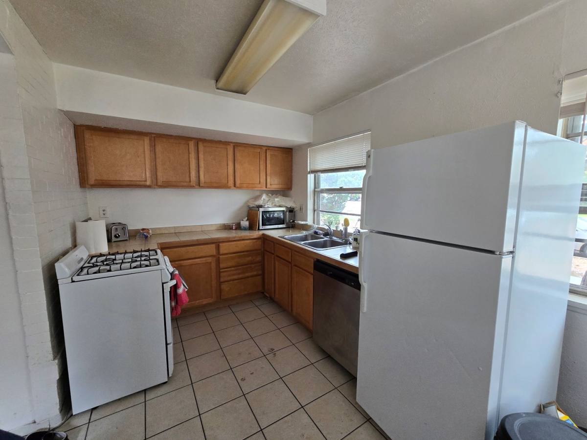 Apartment for rent at 1036 14th St, Boulder, CO 80302