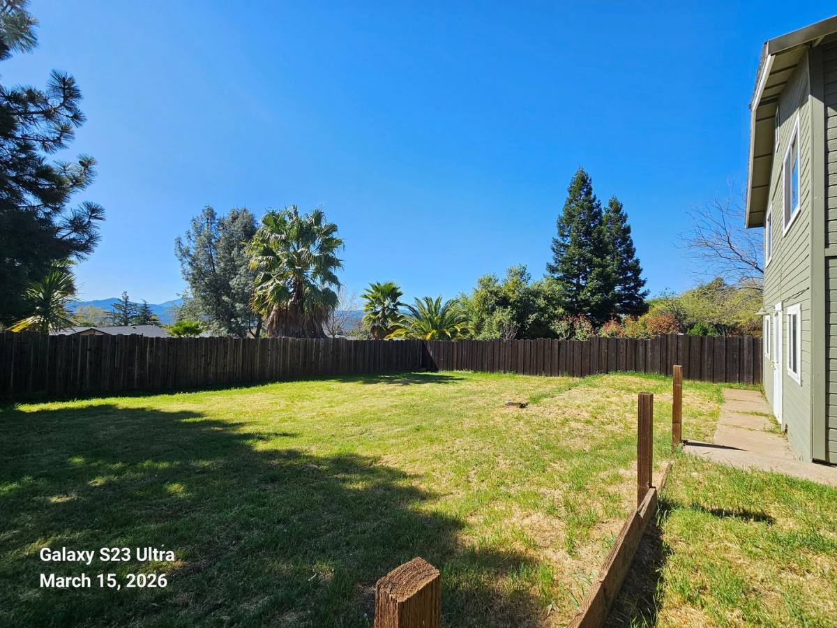 House for rent at 19141 Ravenhill Rd, Hidden Valley Lake, CA 95467