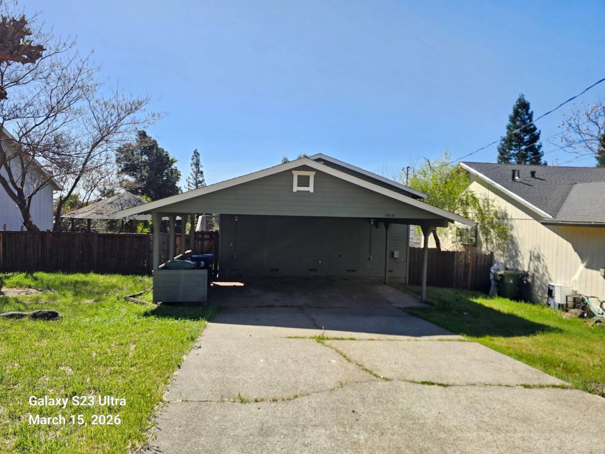 House for rent at 19141 Ravenhill Rd, Hidden Valley Lake, CA 95467